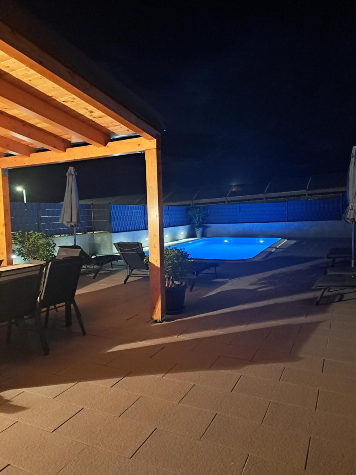 Villa Apartment Aa 2 Trogir Exterior foto