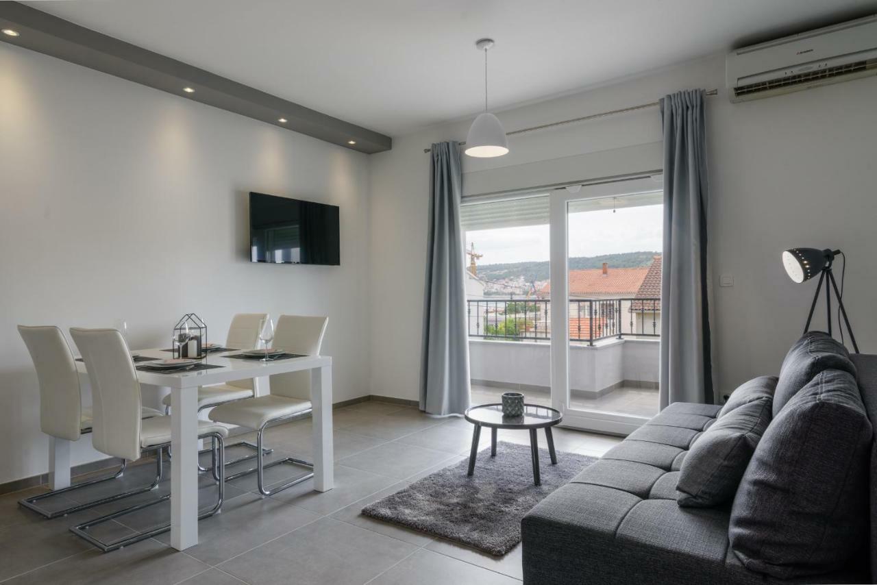 Villa Apartment Aa 2 Trogir Exterior foto